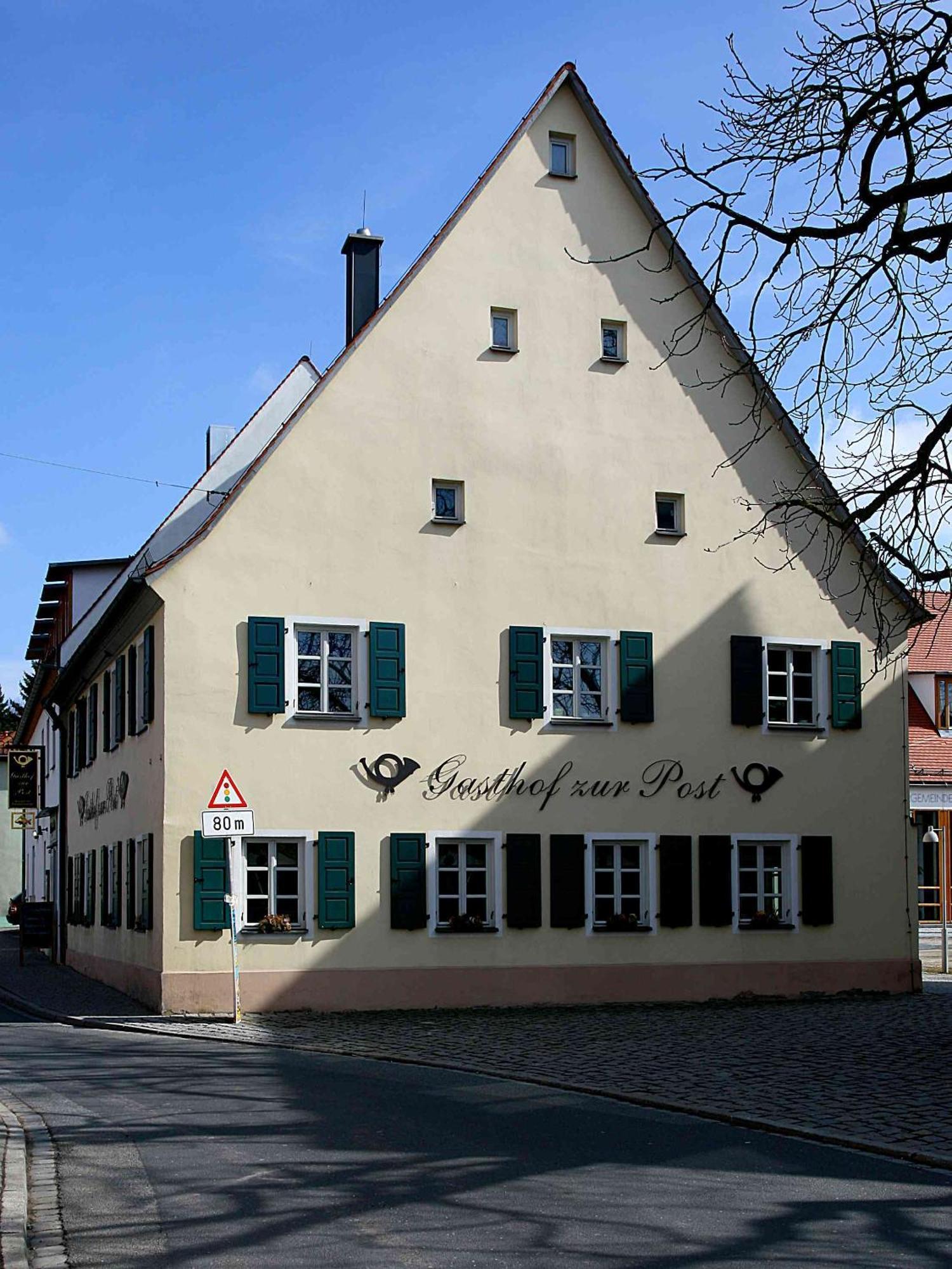 Gasthof Zur Post Neunkirchen am Brand Zewnętrze zdjęcie